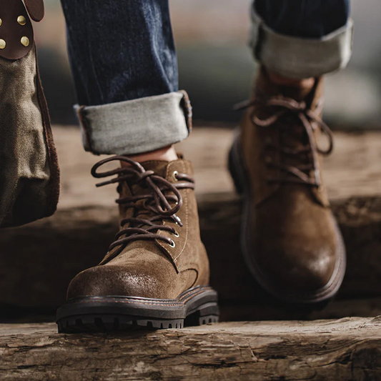 Suede boondocker boots for man