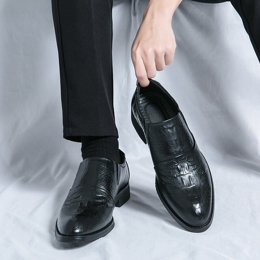 Men's pointy gentlemen's elegant shiny shoes