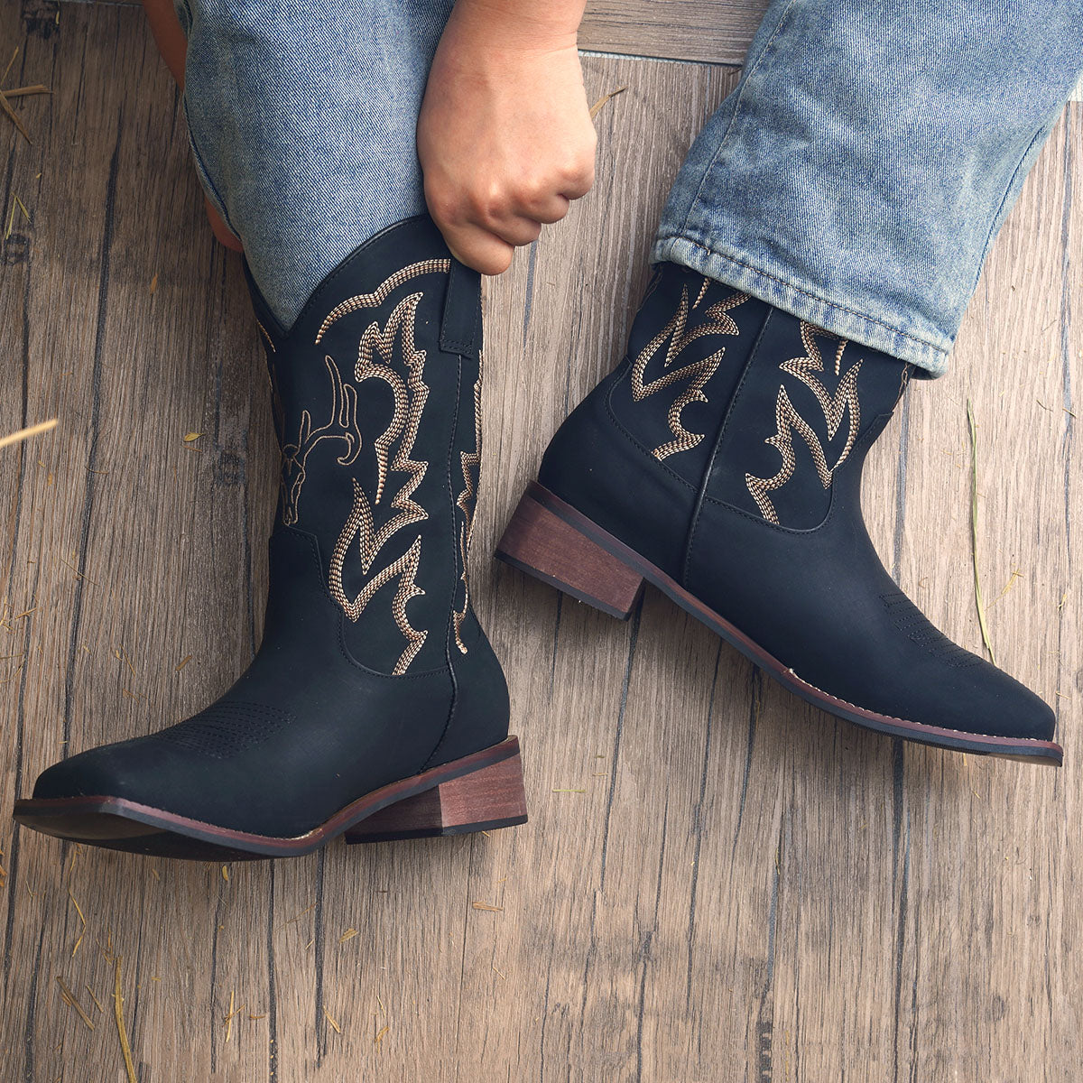 Men's Embroidered Vintage Cowboy Boots