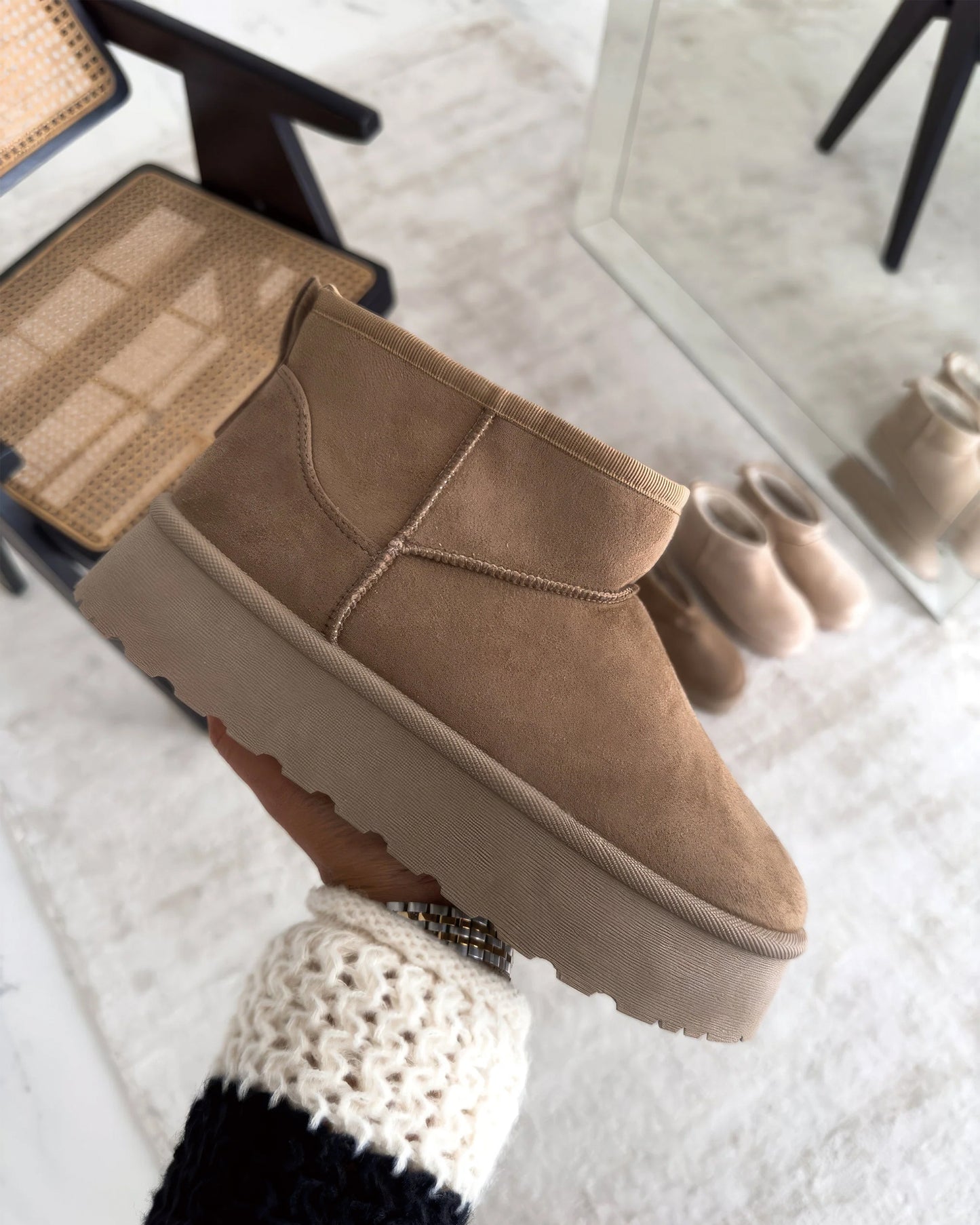 MANILA ULTRA MINI PLATFORM BOOTS